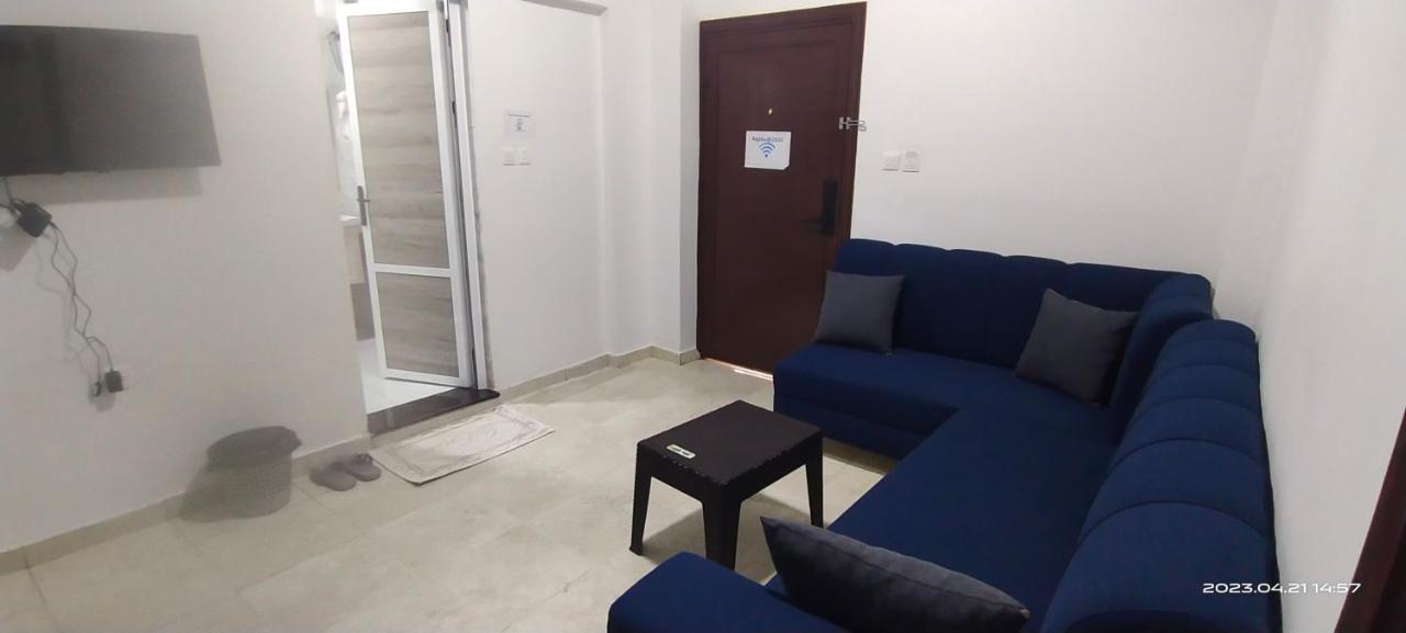 Happy Beach For Studio Rooms Apartment Aqaba Exterior photo